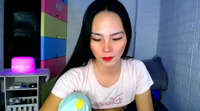 urnaughtydolly69 online show from December 2024 10:49:01 AM