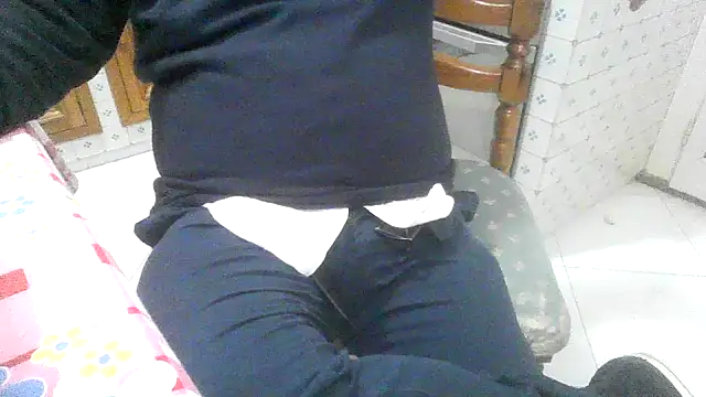 Snapshot of polloiw chatting on November 2025 02:39:02 PM polloiw online show from November 2025 02:39:02 PM