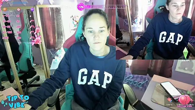 lolabunny9 online show from December 2024 05:00:01 PM