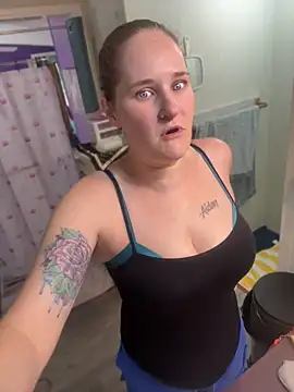 lolabunny9 online show from June 2026 03:29:01 PM