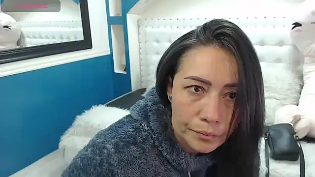 gaby trent online show from February 2025 12:37:01 PM