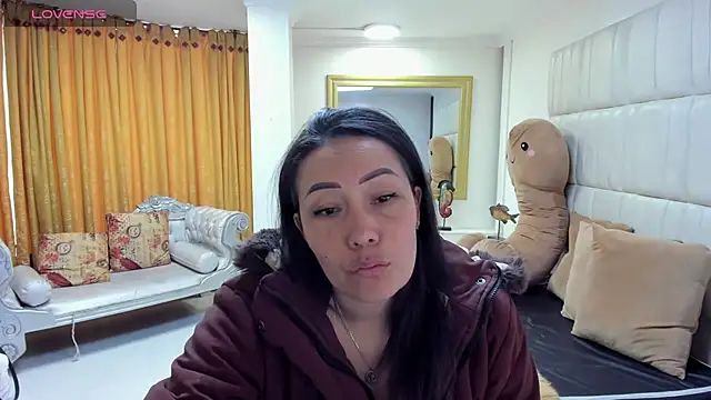 gaby trent online show from February 2025 12:02:02 PM