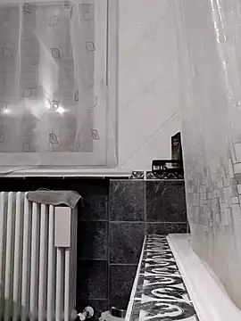 Monique 2023 online show from December 2024 06:57:01 PM