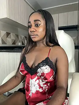 cristaaalclocks1 online show from February 2025 07:42:01 PM