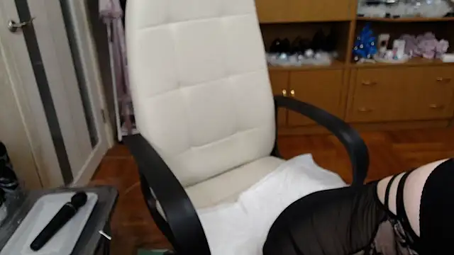 Mika Passion online show from December 2024 03:03:01 PM