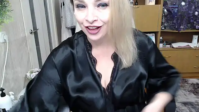 Mika Passion online show from October 2025 07:51:01 AM