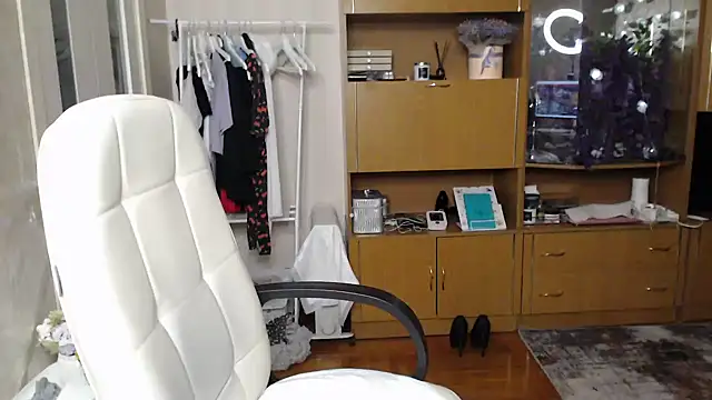 Mika Passion online show from October 2025 07:56:01 PM