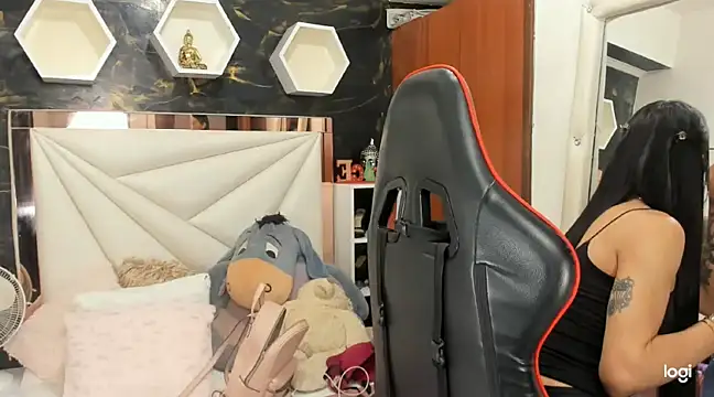 ximena slut 21 online show from December 2024 06:22:01 AM