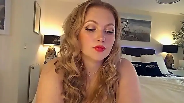 AlbanyWhite online show from February 2025 02:31:02 PM