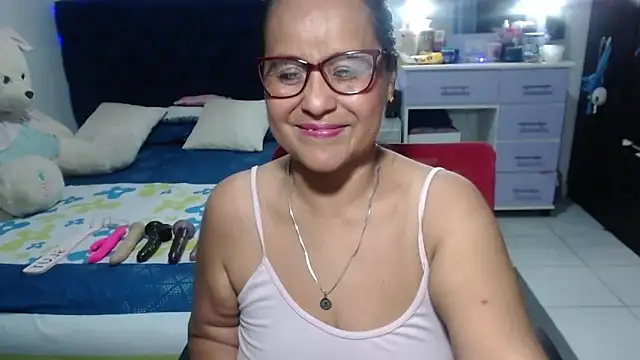 pervert mommy  online show from April 2026 12:32:01 PM