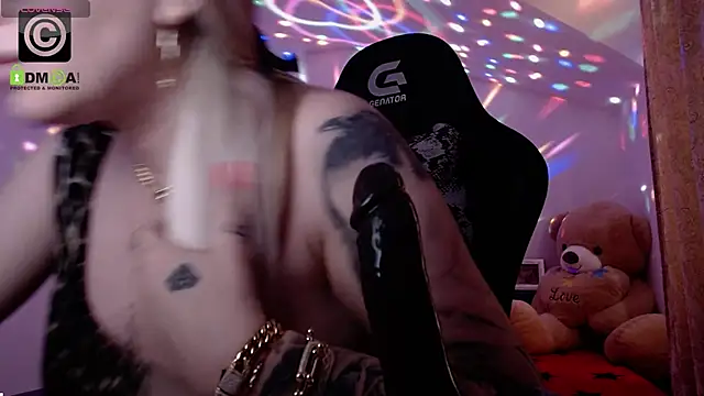 SonyaDevon online show from December 2024 10:58:02 AM