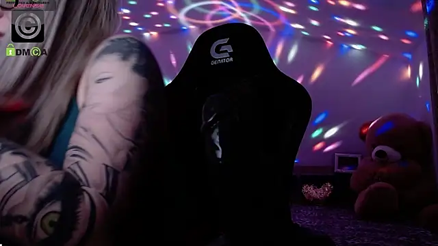 SonyaDevon online show from January 2025 04:09:01 AM