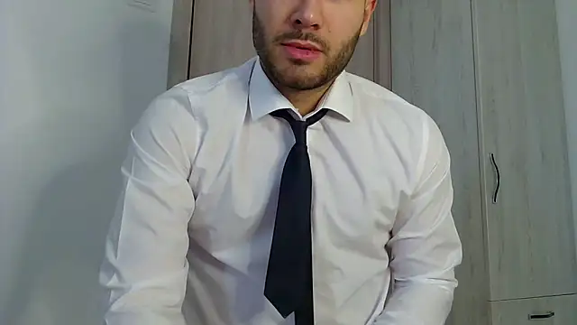 Snapshot of Justynn1 chatting on March 2025 06:37:01 AM Justynn1 online show from March 2025 06:37:01 AM