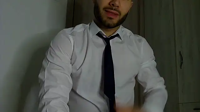 Snapshot of Justynn1 chatting on November 2025 06:02:02 AM Justynn1 online show from November 2025 06:02:02 AM