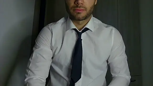 Snapshot of Justynn1 chatting on May 2026 09:44:02 PM Justynn1 online show from May 2026 09:44:02 PM