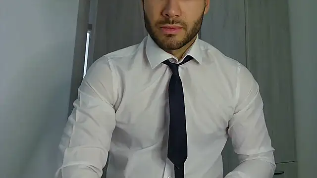 Snapshot of Justynn1 chatting on May 2026 05:03:01 AM Justynn1 online show from May 2026 05:03:01 AM
