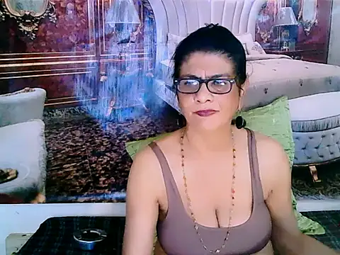 Snapshot of IndianAllure chatting on January 2025 05:51:02 AM IndianAllure online show from January 2025 05:51:02 AM