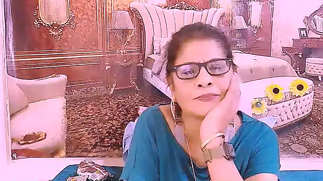 IndianAllure online show from June 2026 05:54:02 AM