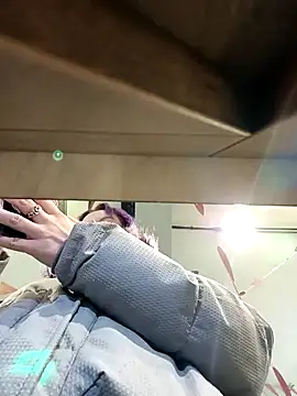 Frost foxy online show from December 2024 05:15:01 AM