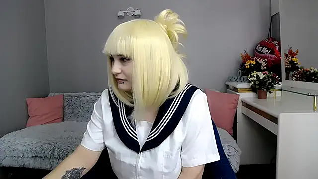 Estheri online show from February 2026 07:15:02 AM