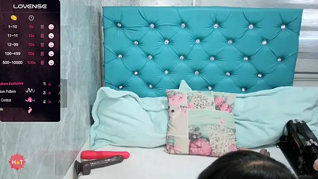 MAARYMOON online show from January 2025 02:17:02 PM