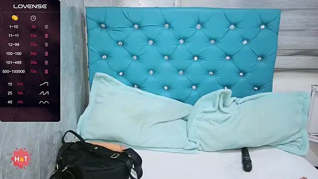 MAARYMOON online show from October 2025 10:49:01 AM