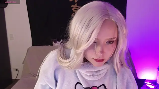 KuroChan420 online show from February 2025 06:24:02 AM