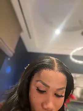 Belle    online show from December 2024 01:36:01 AM