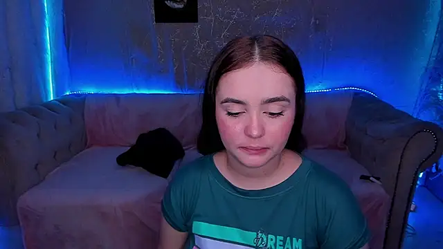 Shyfantasies online show from September 2025 10:53:02 PM