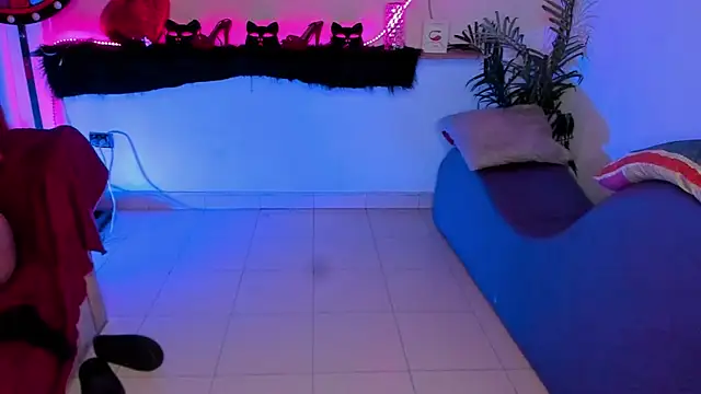 Shyfantasies online show from April 2026 10:34:02 PM