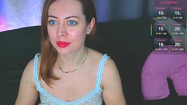 Snapshot of GirlfriendNina chatting on June 2026 09:14:01 AM GirlfriendNina online show from June 2026 09:14:01 AM