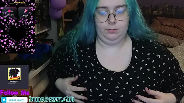 JannetPie online show from March 2025 08:37:01 PM