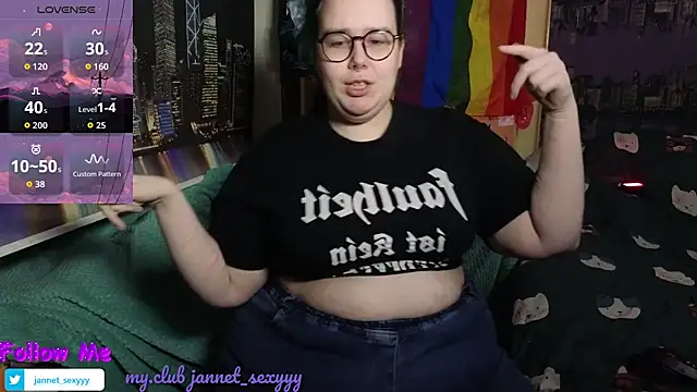 JannetPie online show from October 2025 11:00:02 PM