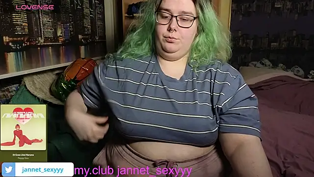 JannetPie online show from December 2025 06:16:01 PM