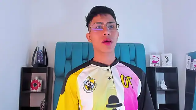 AlanNaughty online show from January 2025 09:13:01 PM