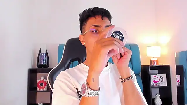 AlanNaughty online show from January 2025 07:30:01 AM