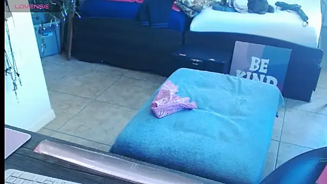 mycock2474u online show from March 2025 07:46:02 PM