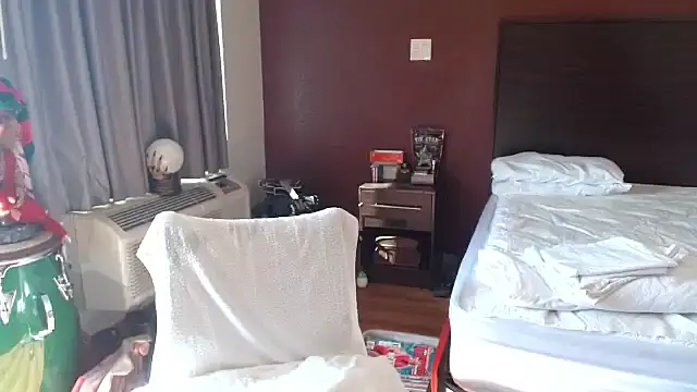 mycock2474u online show from November 2025 06:12:01 PM