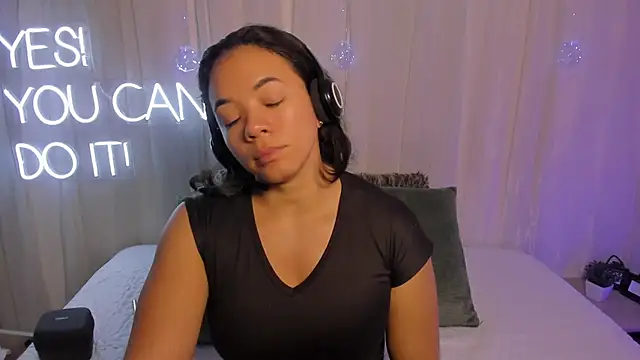 carolgaita online show from February 2025 11:31:01 AM