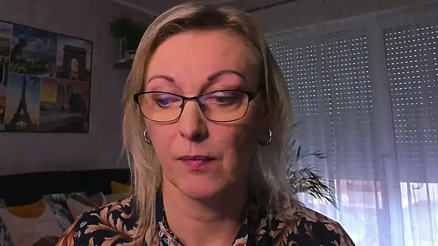 vanessa chat online show from February 2025 02:26:01 PM