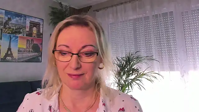 vanessa chat online show from March 2026 02:22:02 PM