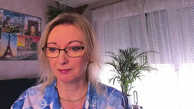 vanessa chat online show from March 2026 01:22:02 PM