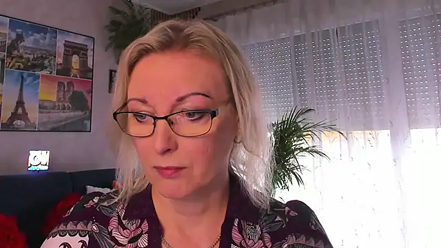 vanessa chat online show from June 2026 02:33:01 PM