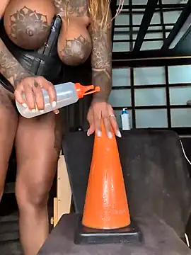 DarkDea online show from February 2025 11:34:01 PM