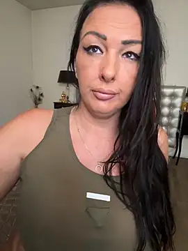 TiffanyRoxx online show from November 2025 11:32:02 AM