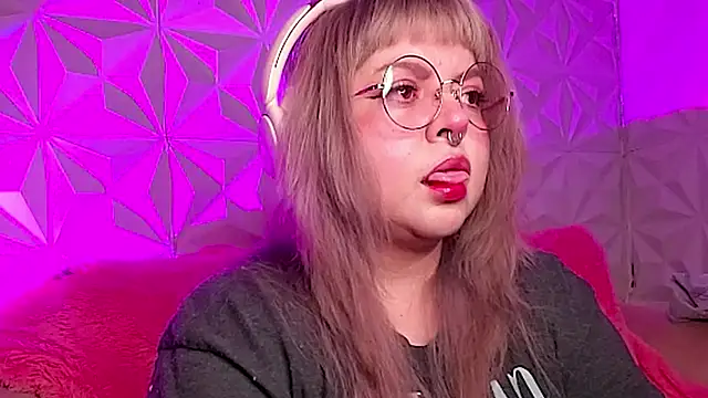 Satyn doll online show from November 2025 09:43:02 PM