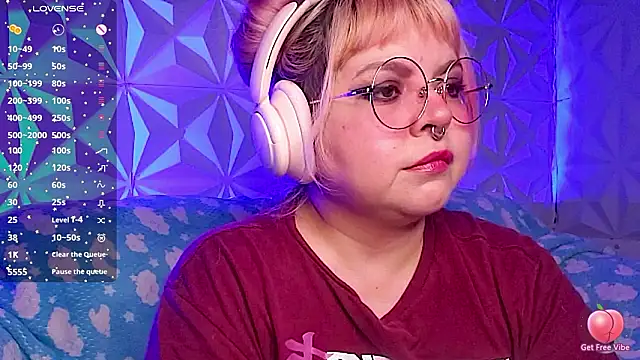 Satyn doll online show from March 2026 10:04:02 PM