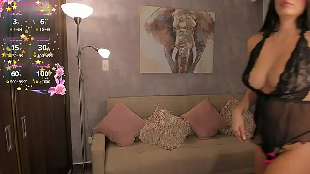 HannaCross online show from January 2025 05:05:01 AM