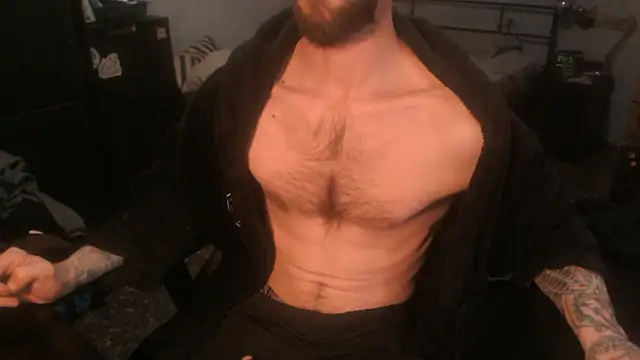 Snapshot of SexxxyLouis chatting on February 2026 01:41:01 PM SexxxyLouis online show from February 2026 01:41:01 PM