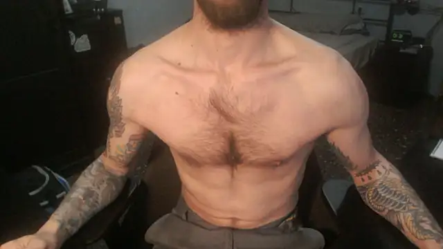 Snapshot of SexxxyLouis chatting on February 2026 08:23:02 AM SexxxyLouis online show from February 2026 08:23:02 AM